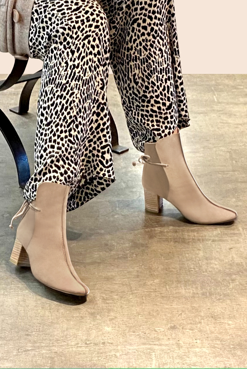 Tan beige women's ankle boots with laces at the back. Square toe. Medium block heels. Worn view - Florence KOOIJMAN